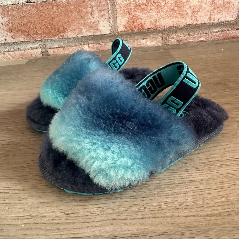 UGG Fluff Yeah Blue Gradient Slipper Furry Kids 7 Slip On Sandal Logo Back Slide